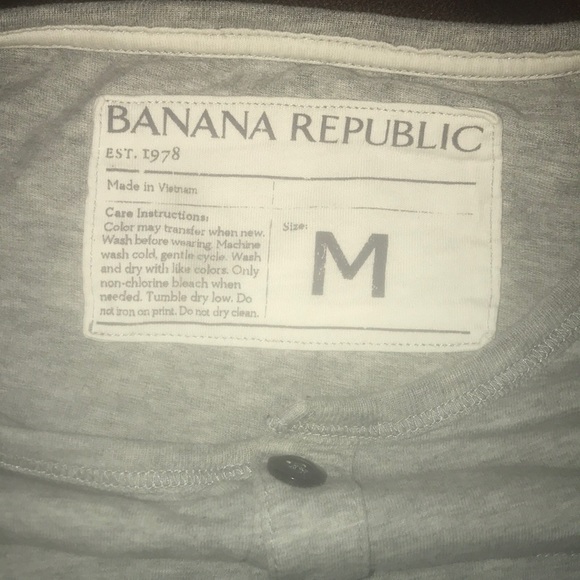 Banana Republic long sleeve - Picture 2 of 2